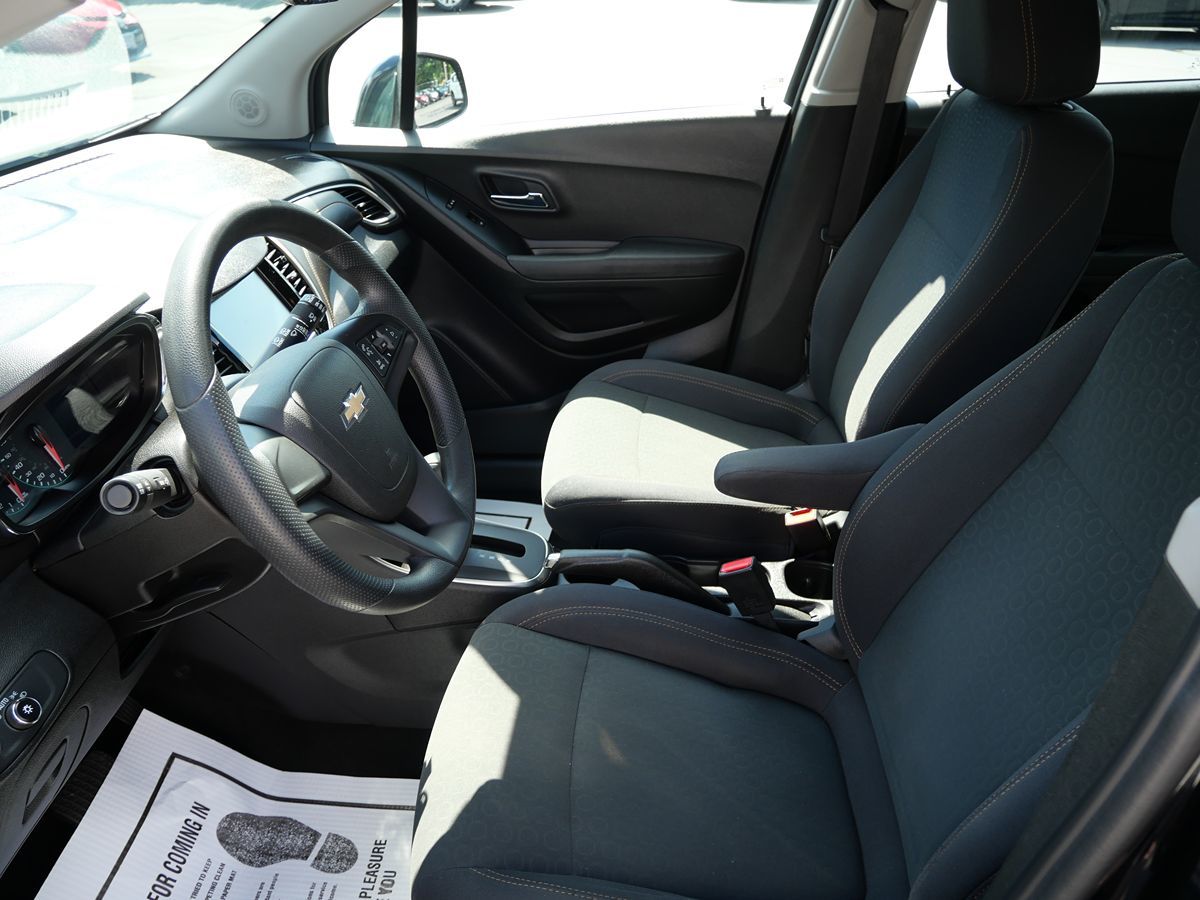 2017 Chevrolet Trax LS - Photo 10