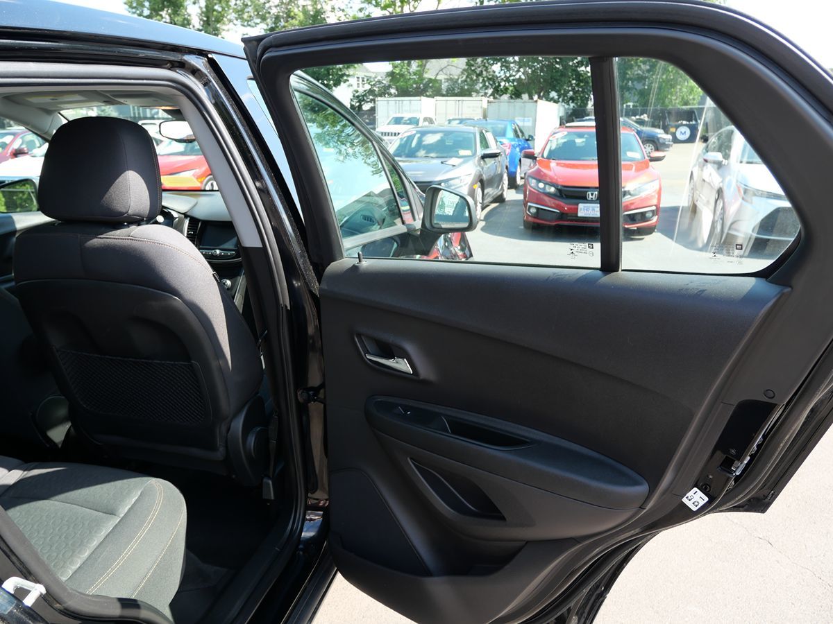 2017 Chevrolet Trax LS - Photo 33