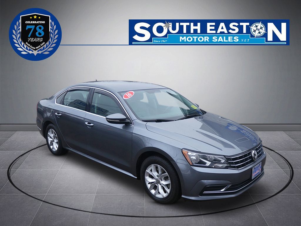 2016 Volkswagen Passat S - Photo 2
