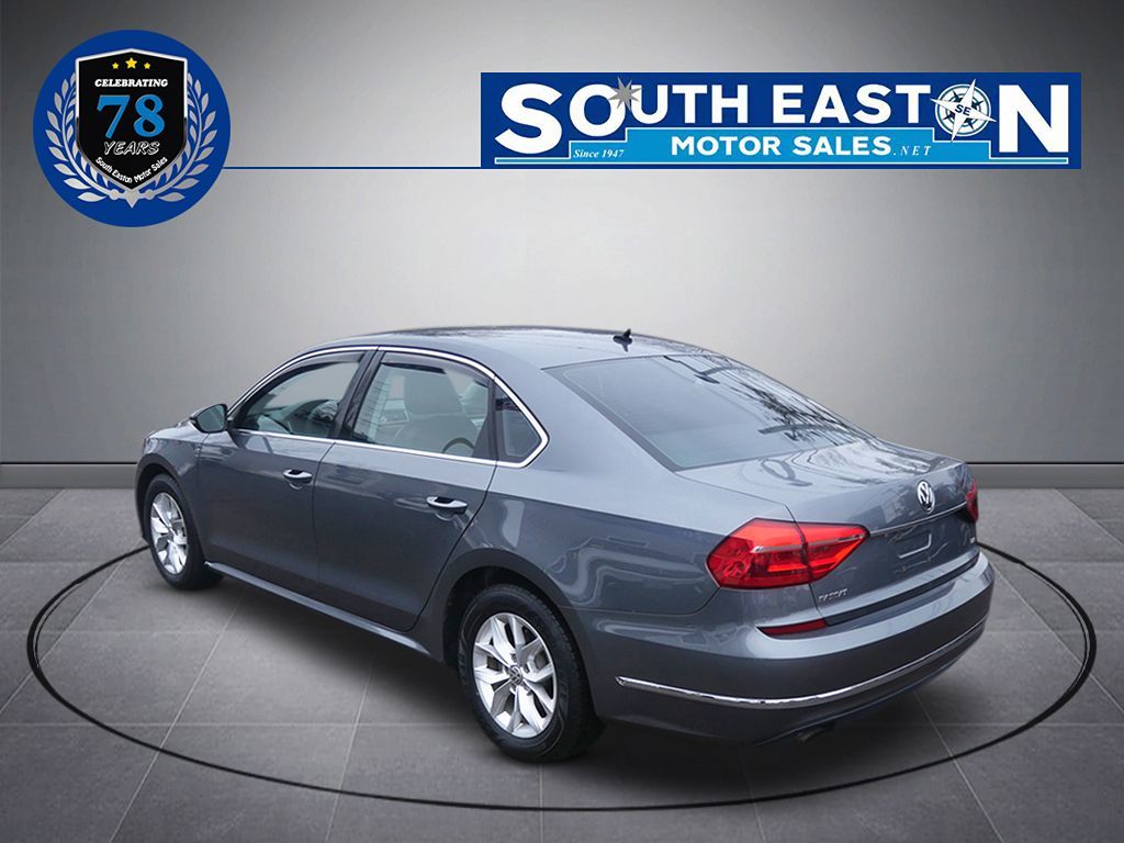 2016 Volkswagen Passat S - Photo 5
