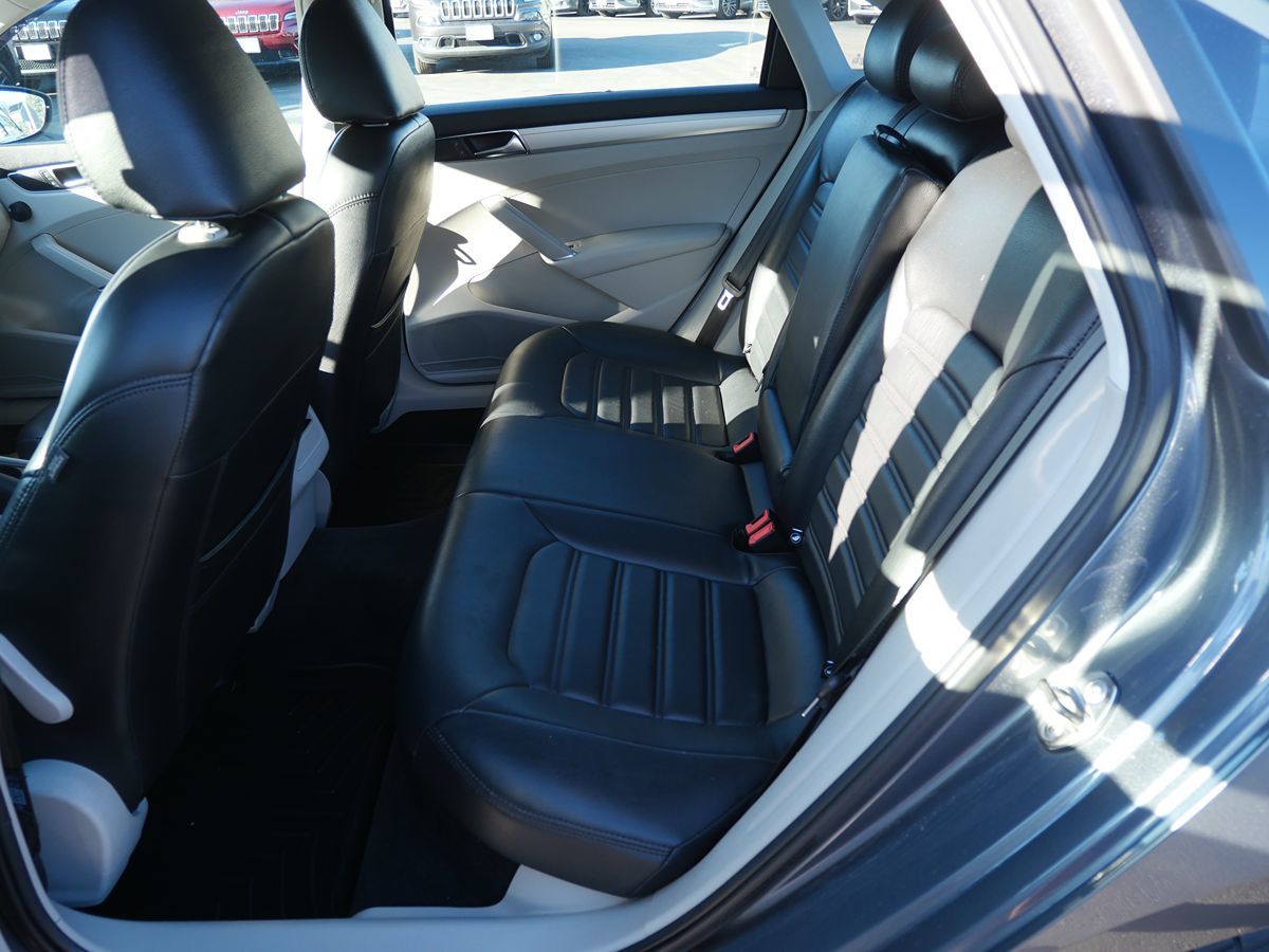 2016 Volkswagen Passat S - Photo 25