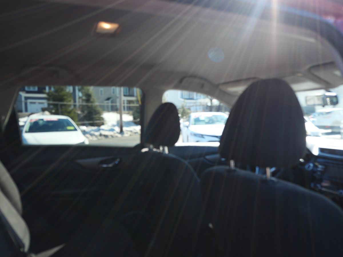 2015 Nissan Rogue SV - Photo 26