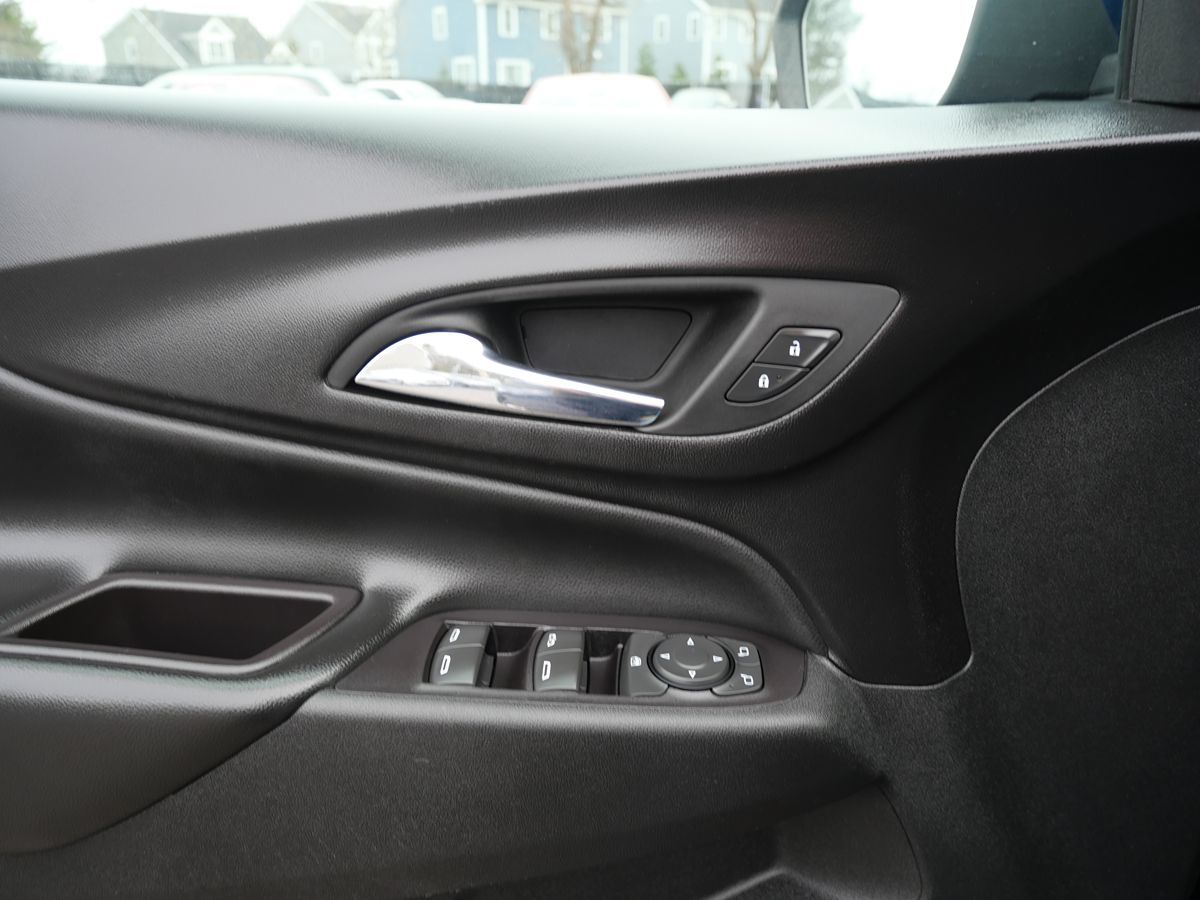 2020 Chevrolet Equinox LT - Photo 14