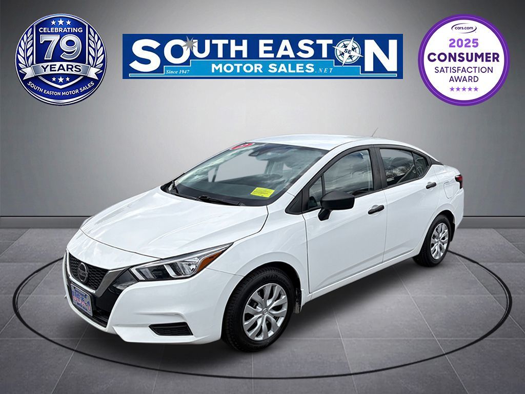 2022 Nissan Versa 1.6 S MT's photo
