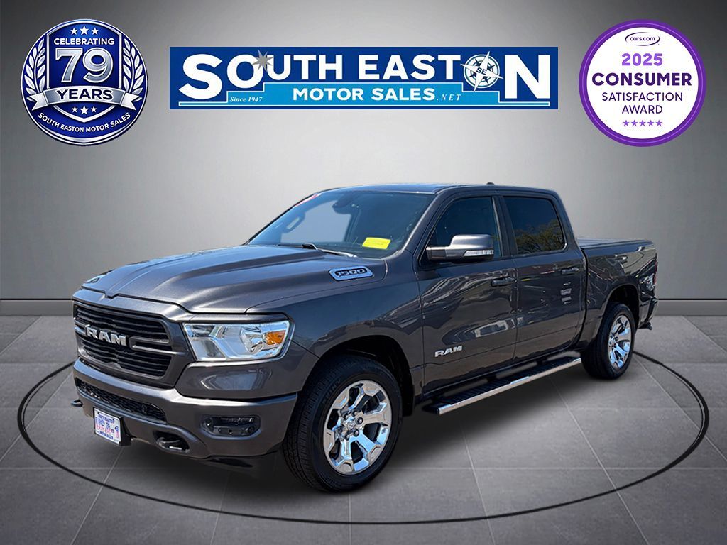 2020 RAM 1500 Big Horn/Lone Star 4x4 Crew Cab 5'7's photo