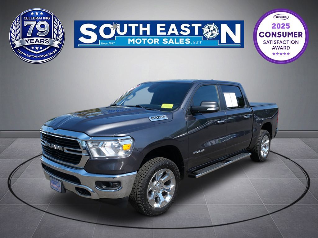 2020 RAM 1500 Big Horn/Lone Star 4x4 Crew Cab 5'7's photo