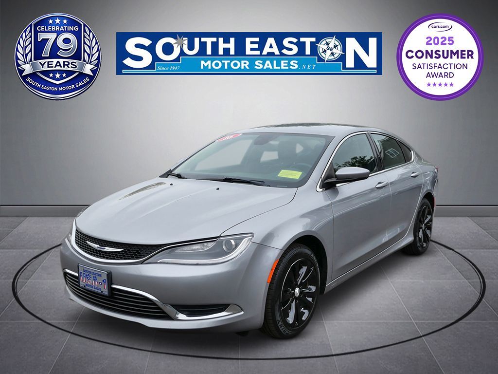 2016 Chrysler 200 Limited's photo