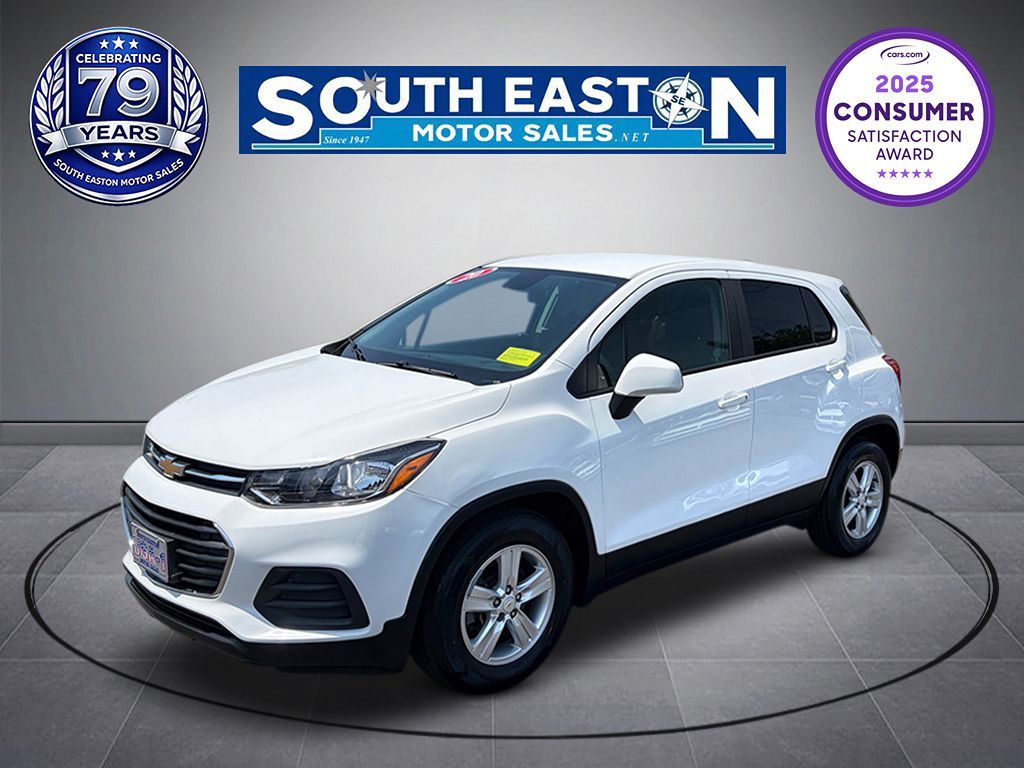 2020 Chevrolet Trax LS's photo
