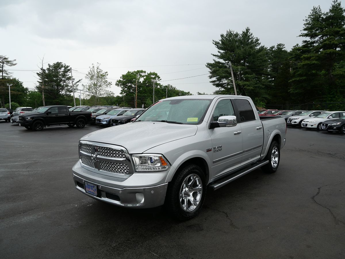 2017 RAM 1500 Laramie 4x4 Crew Cab 5'7's photo