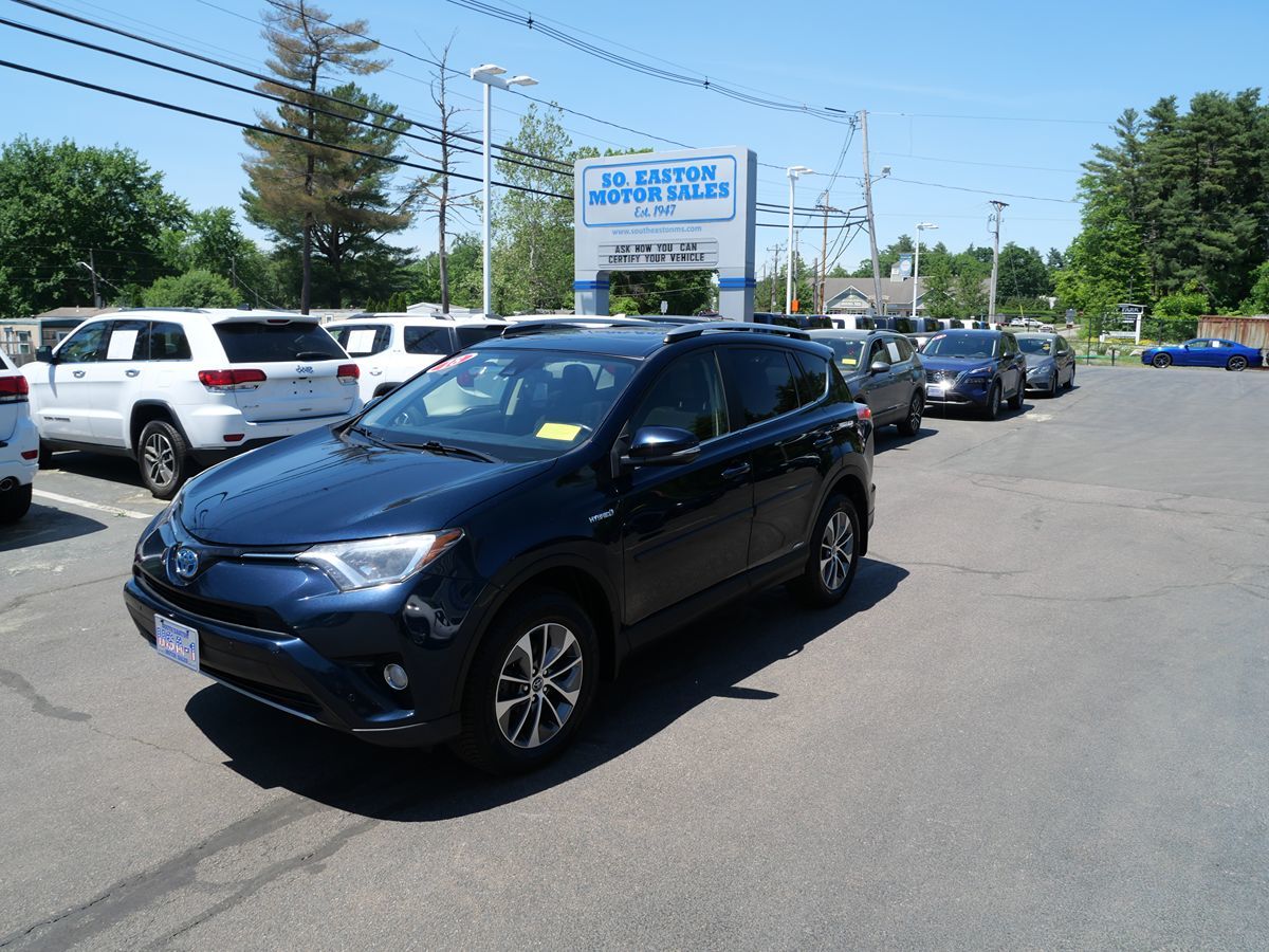 2018 Toyota RAV4 Hybrid XLE AWD's photo