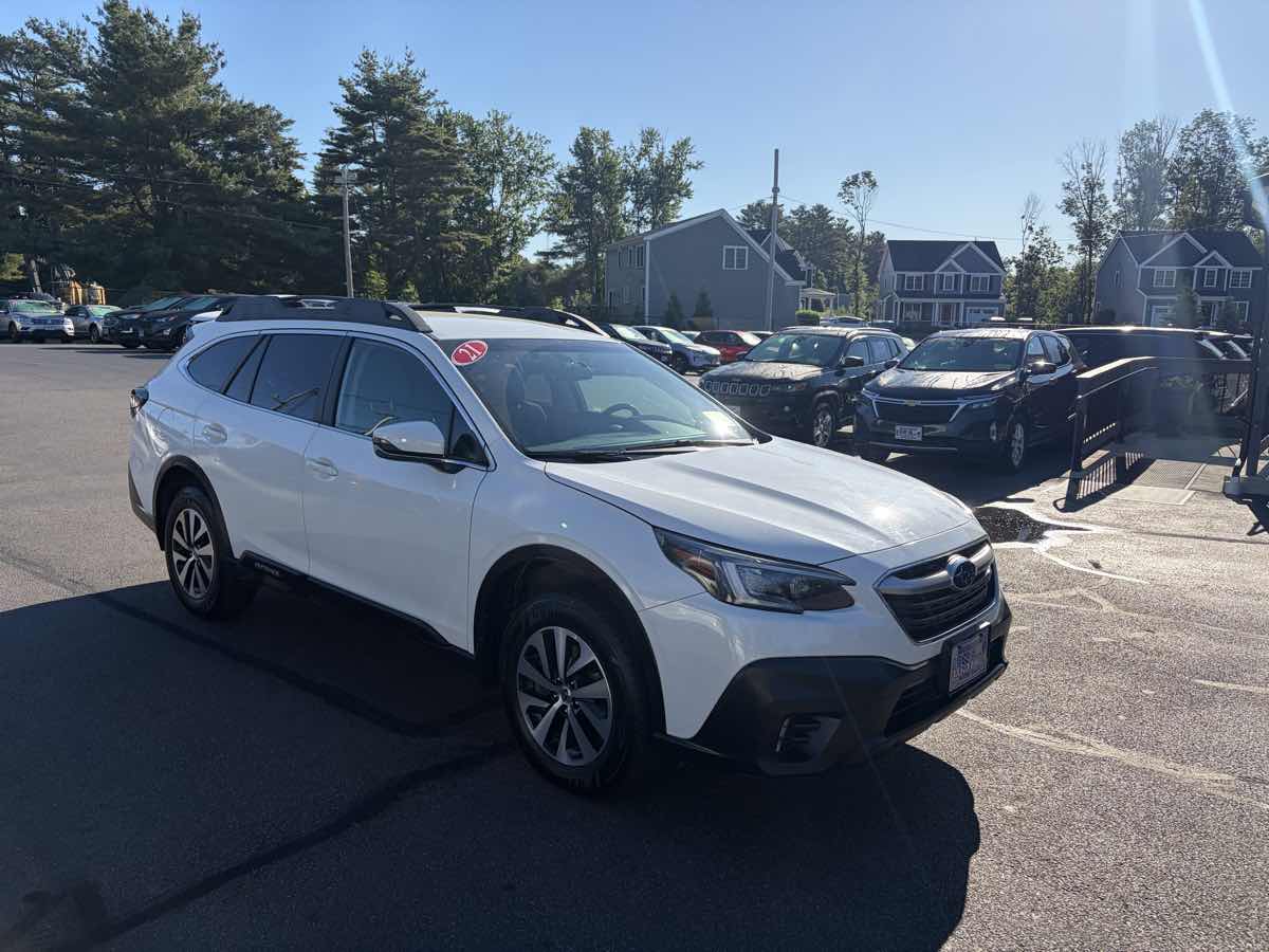 2021 Subaru Outback Premium's photo
