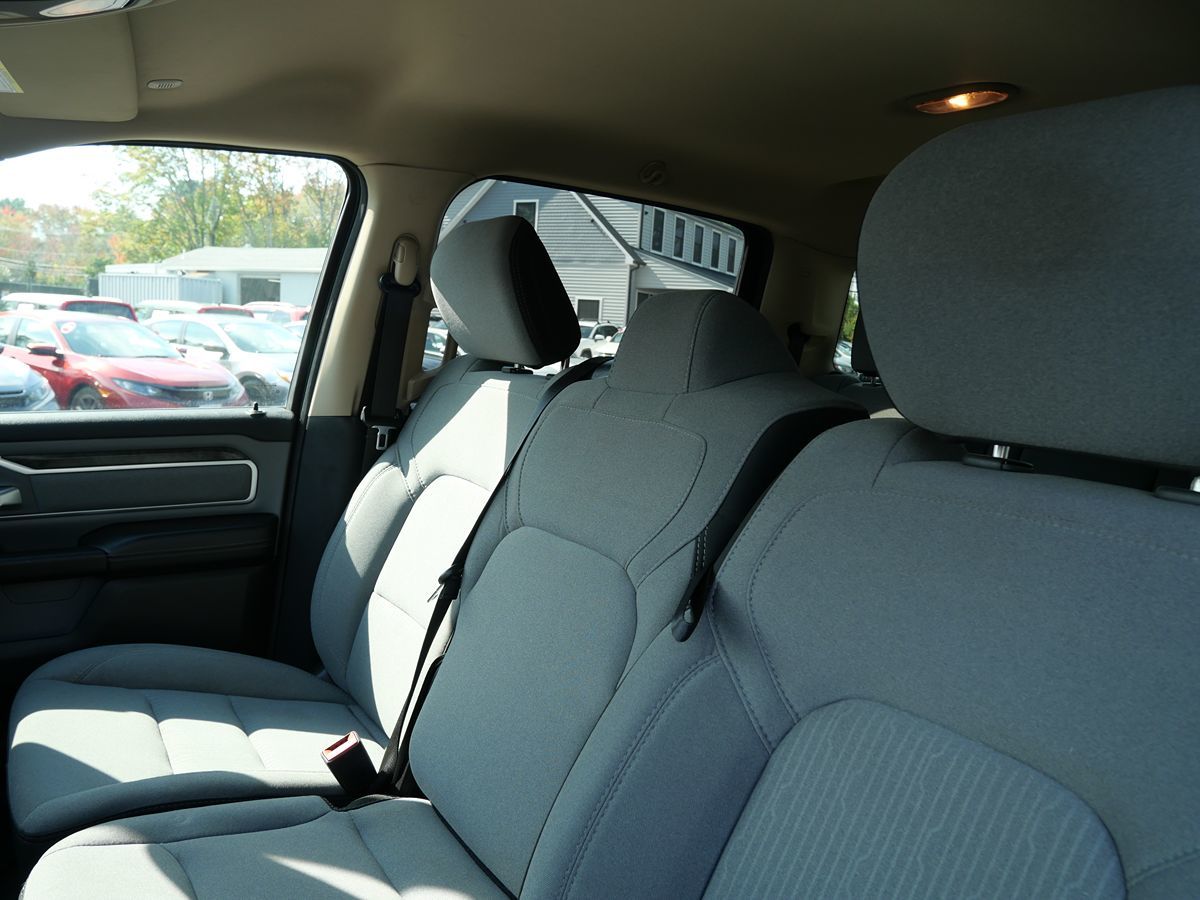 Photo 11 of this Ram 1500
