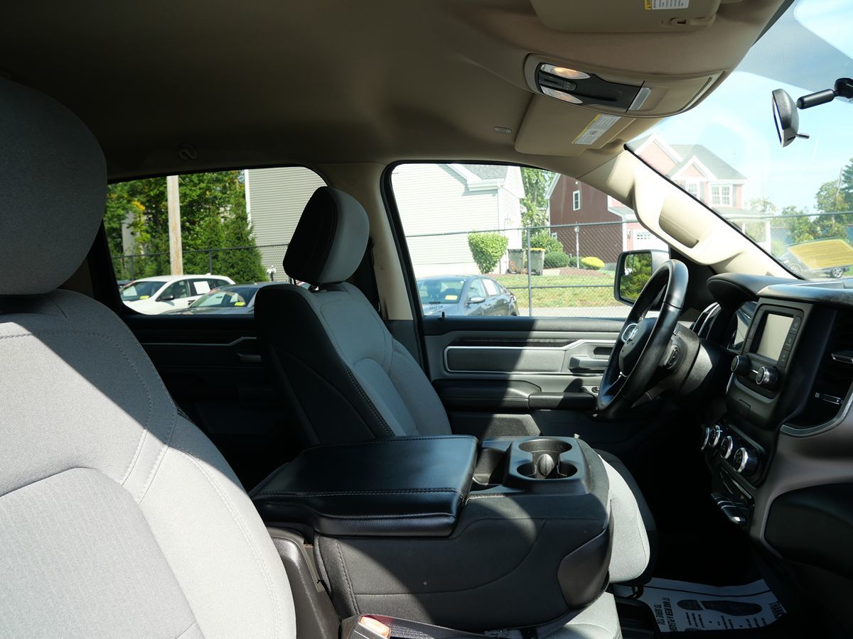 Photo 17 of this Ram 1500