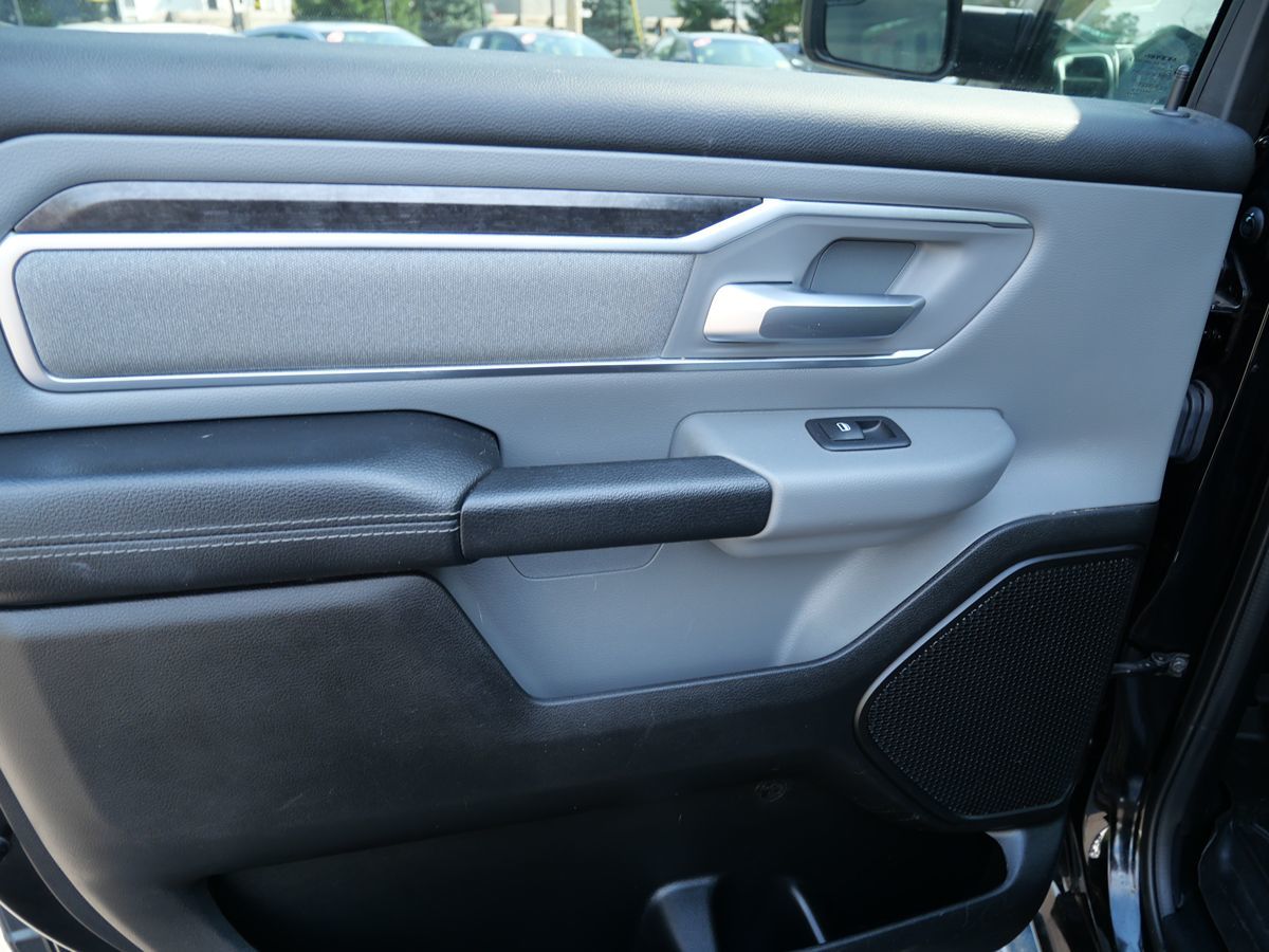 Photo 22 of this Ram 1500