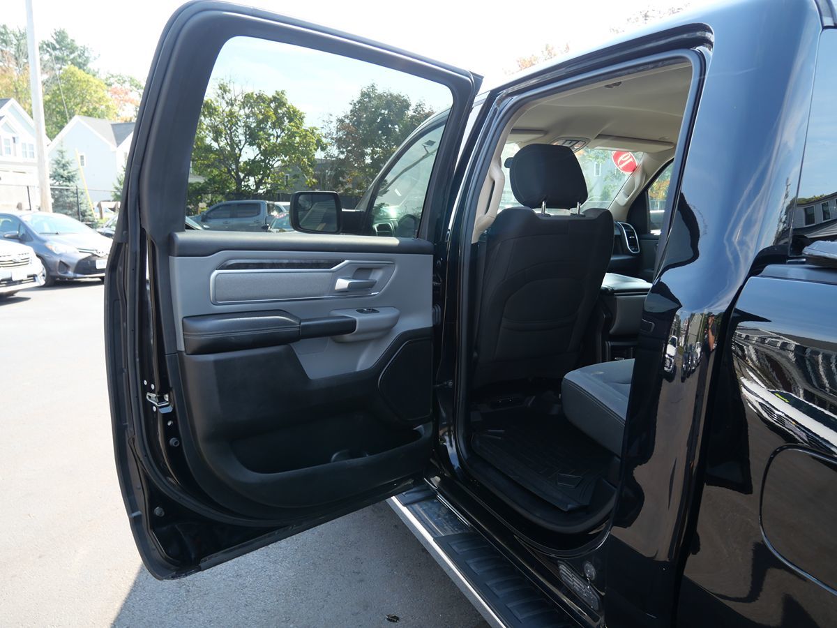Photo 23 of this Ram 1500