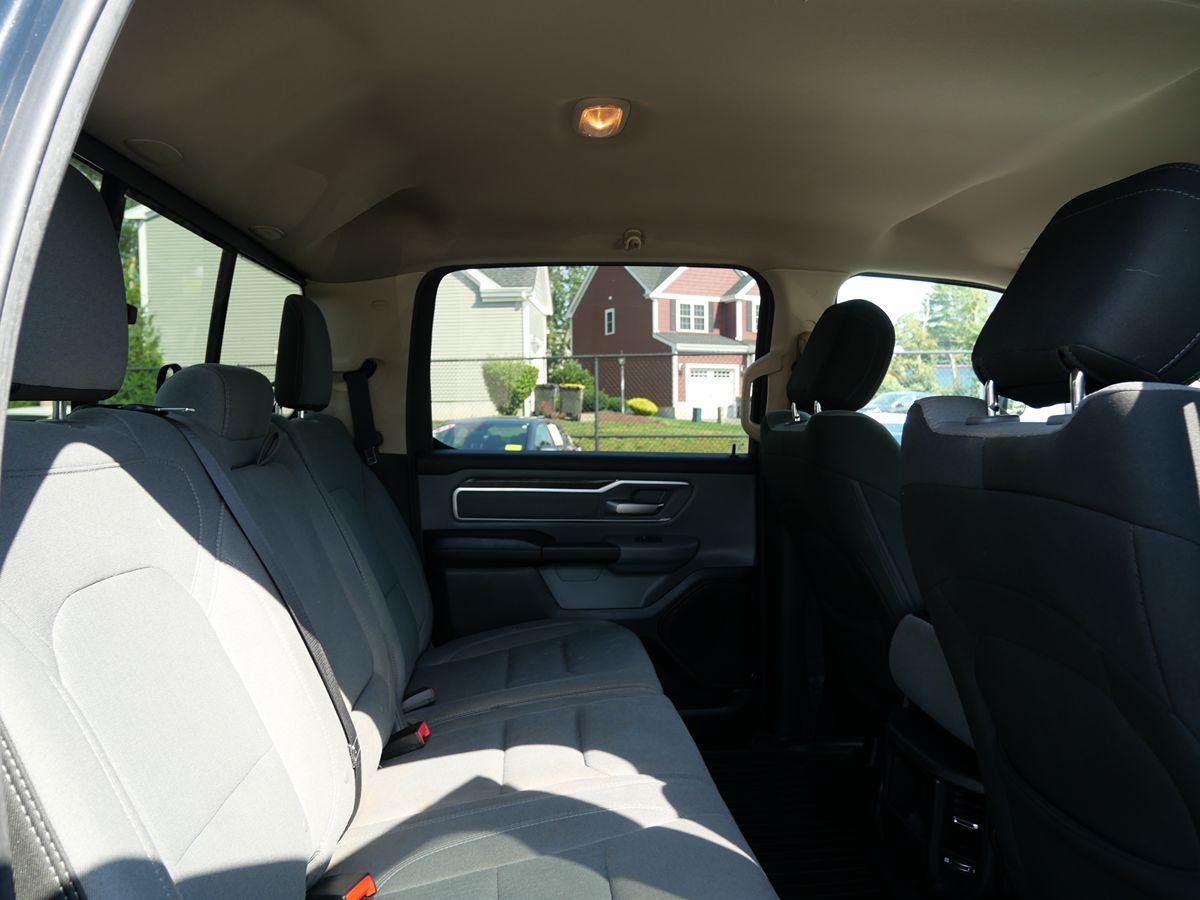 Photo 25 of this Ram 1500