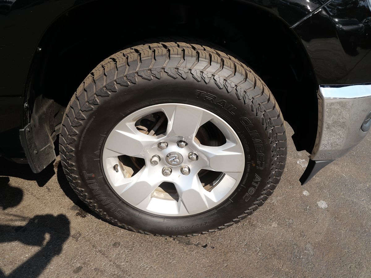 Photo 31 of this Ram 1500