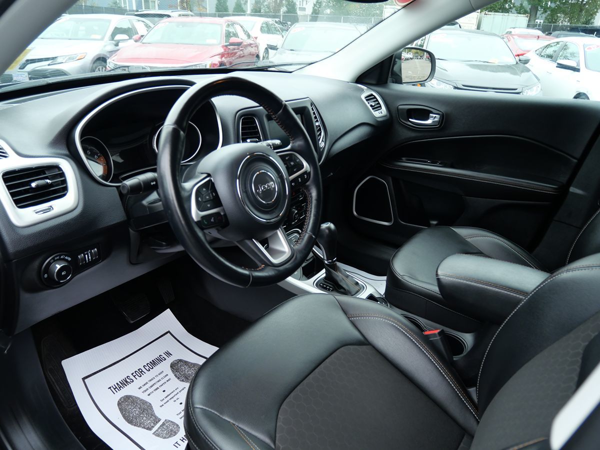 Photo 9 of this Jeep Compass