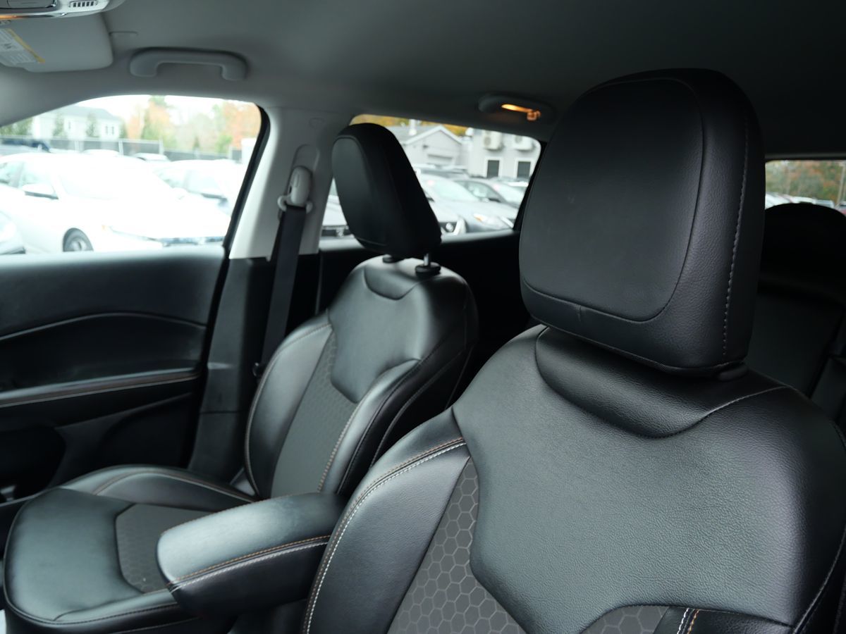Photo 11 of this Jeep Compass