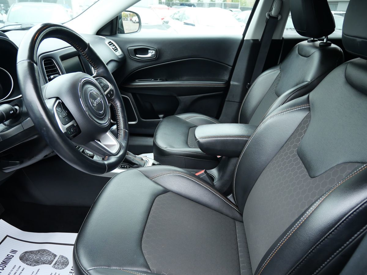 Photo 10 of this Jeep Compass