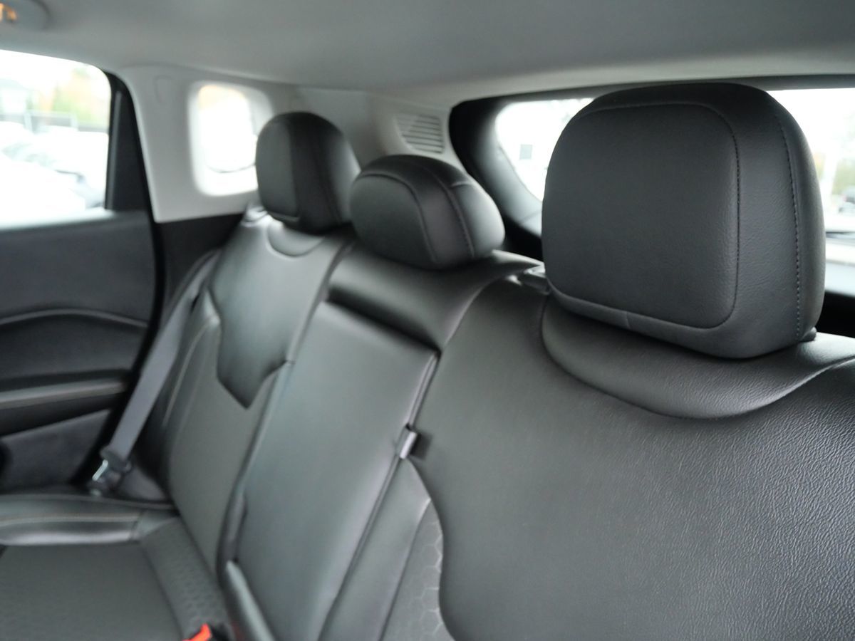 Photo 23 of this Jeep Compass