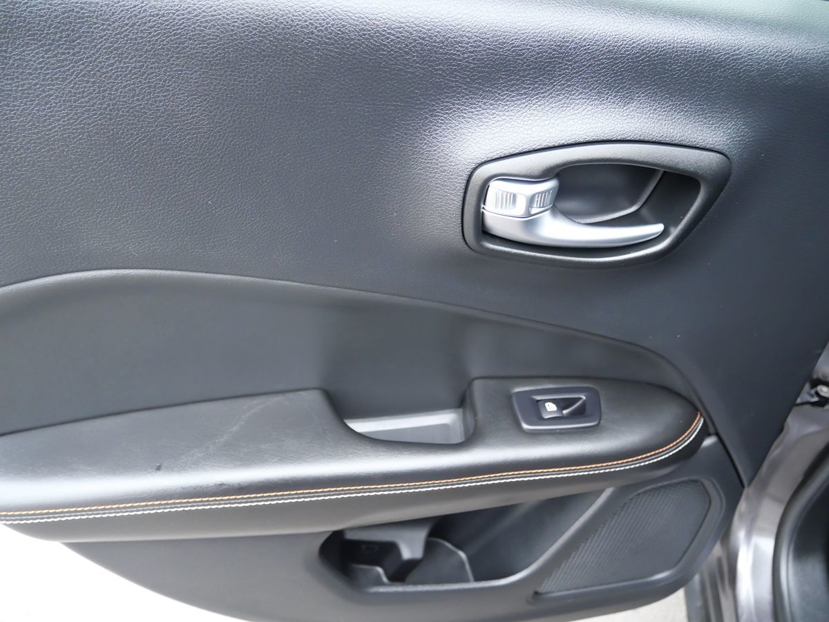 Photo 24 of this Jeep Compass