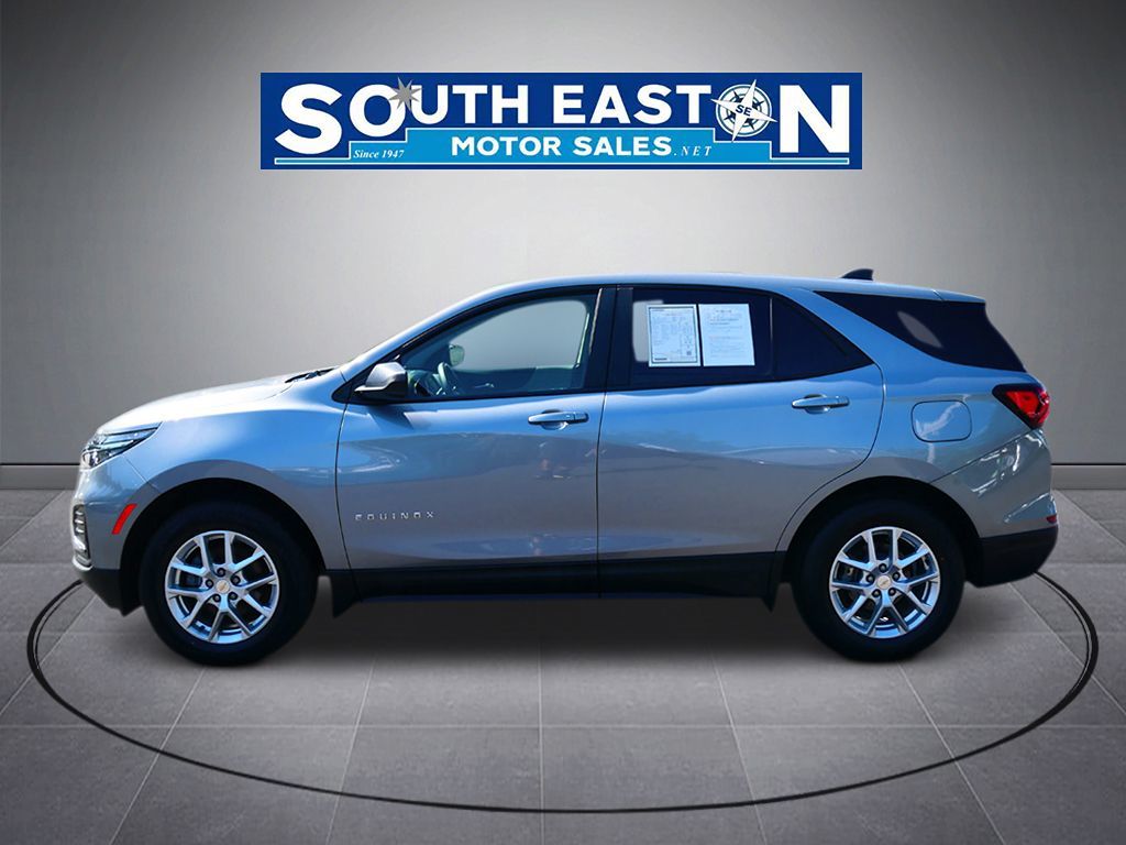 Photo 7 of this Chevrolet Equinox