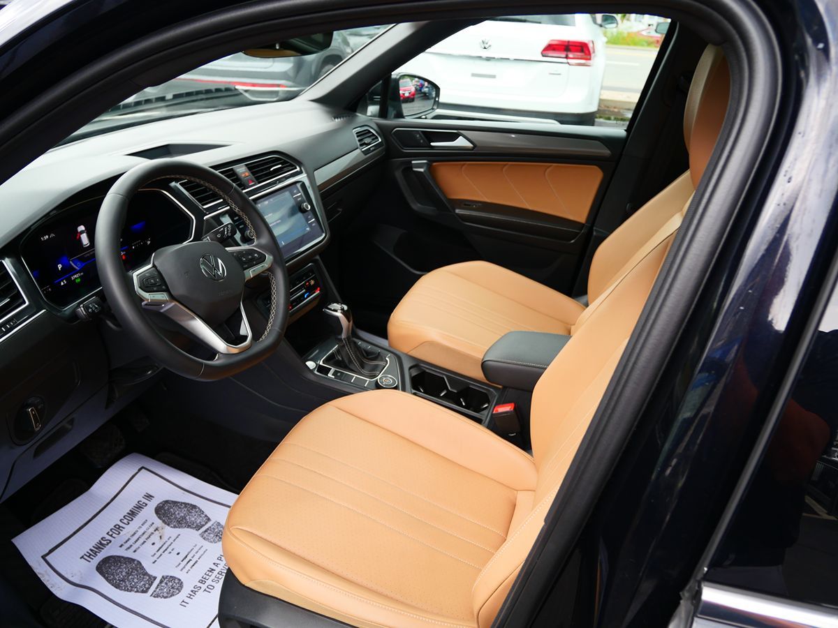 Photo 9 of this Volkswagen Tiguan