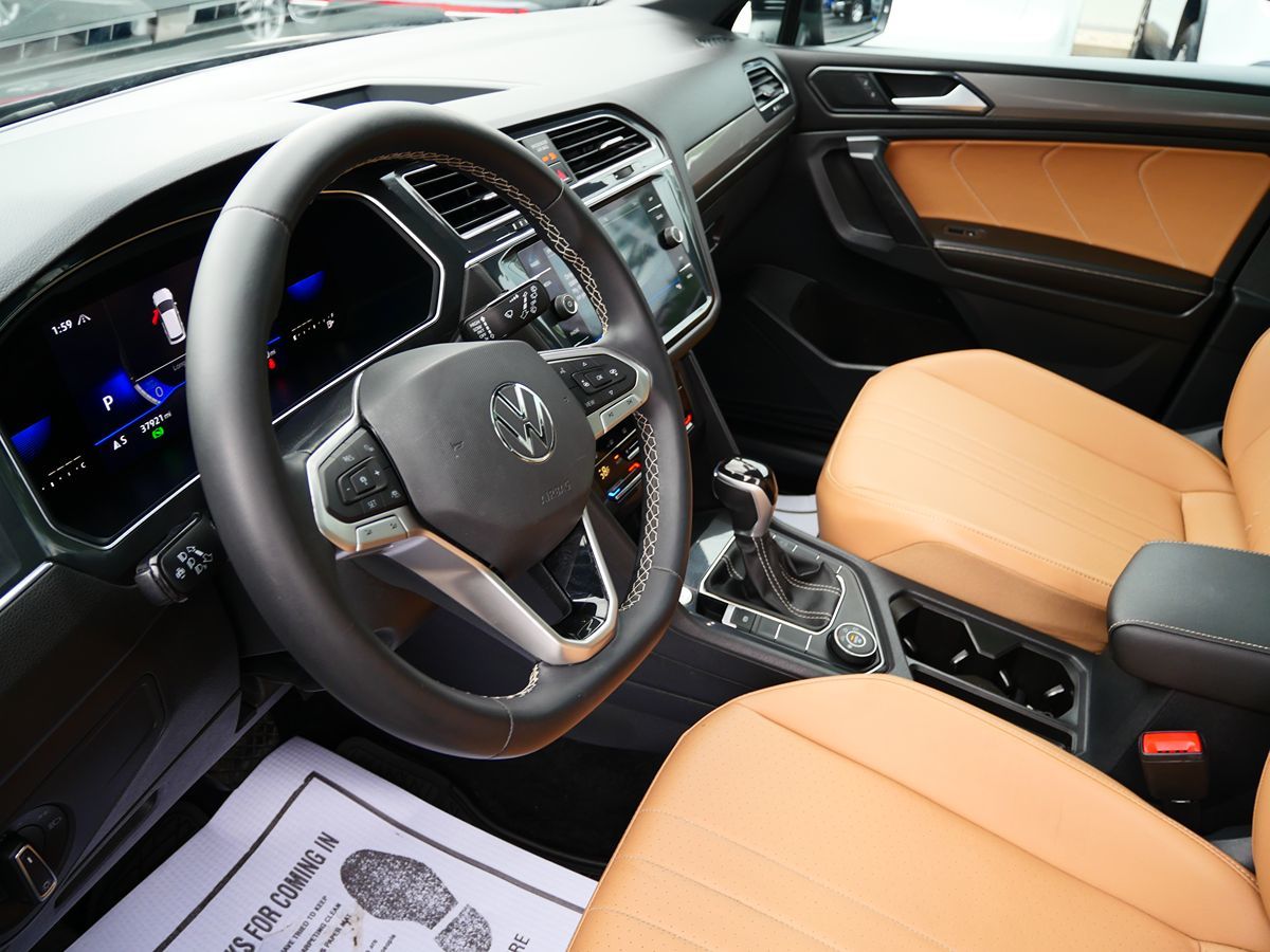 Photo 12 of this Volkswagen Tiguan