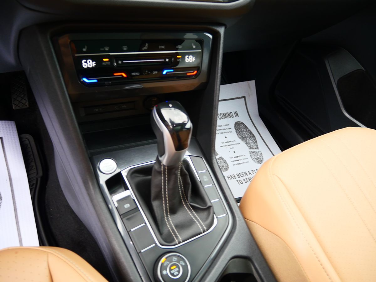 Photo 14 of this Volkswagen Tiguan