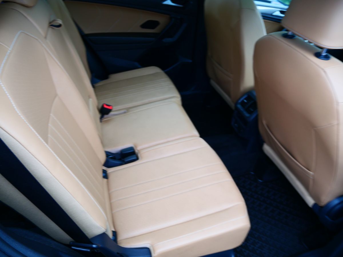 Photo 24 of this Volkswagen Tiguan