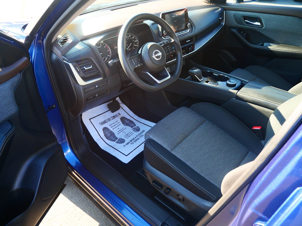 Photo 9 of this Nissan Rogue