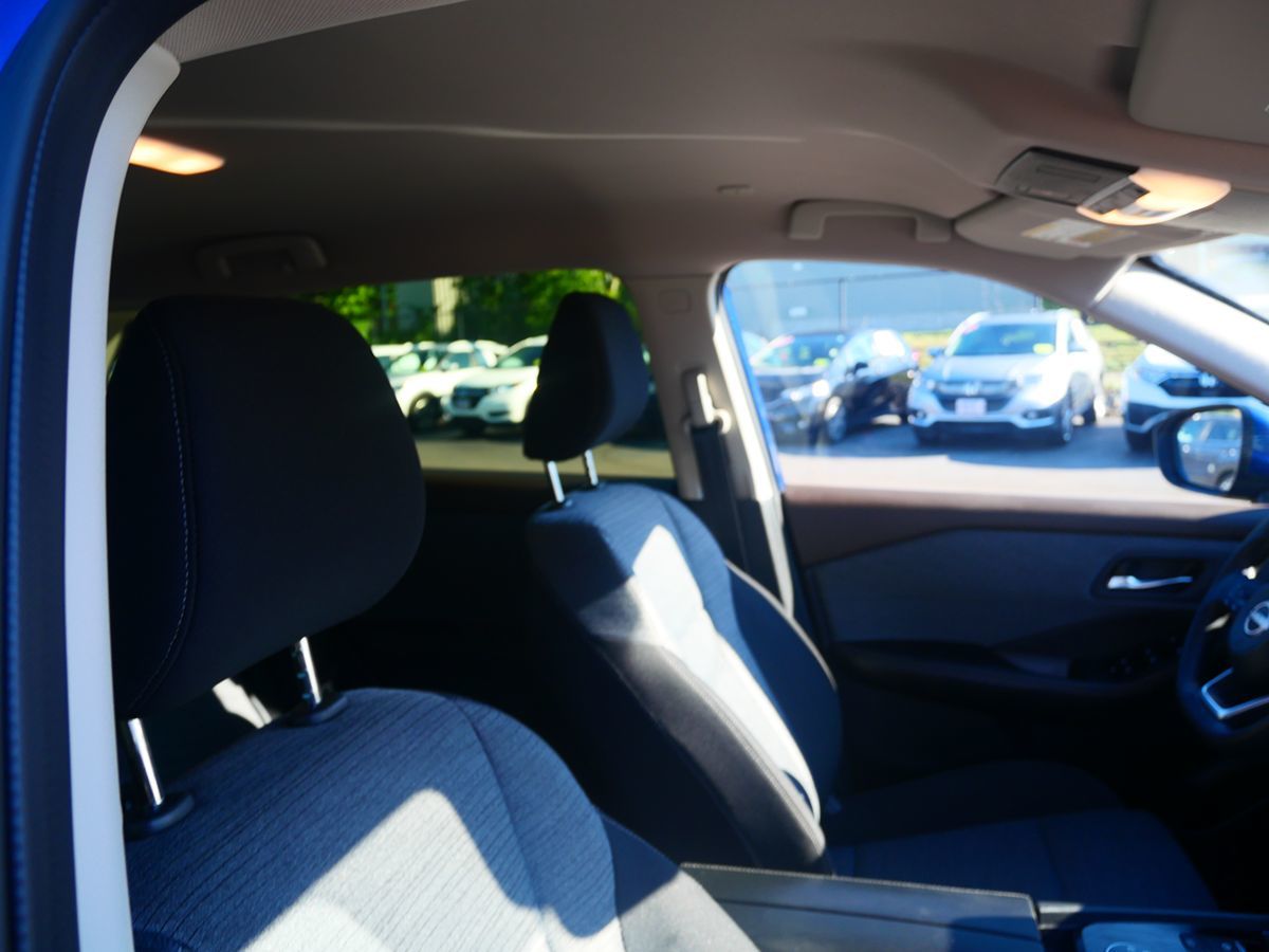 Photo 29 of this Nissan Rogue