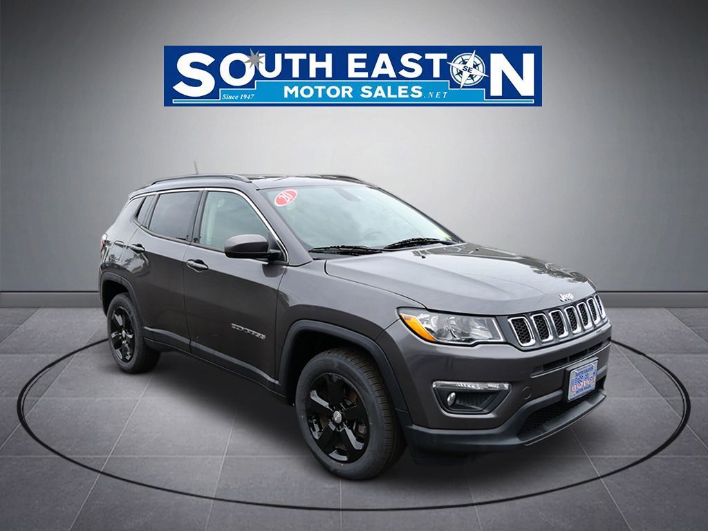 Photo 2 of this Jeep Compass