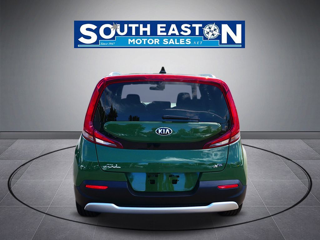 Photo 4 of this Kia Soul