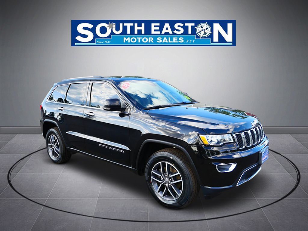 Photo 2 of this Jeep Grand Cherokee
