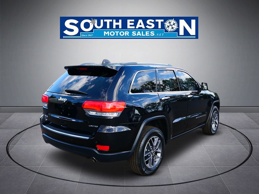 Photo 6 of this Jeep Grand Cherokee