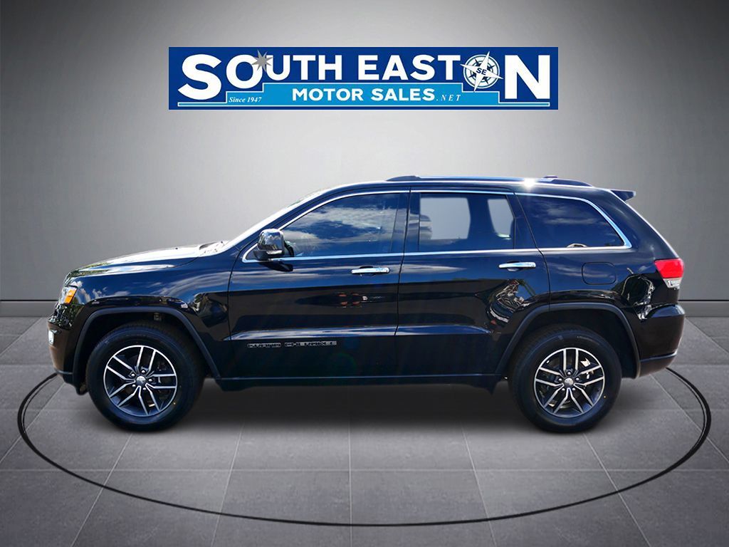 Photo 7 of this Jeep Grand Cherokee