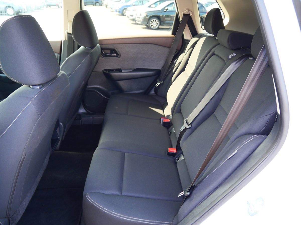 Photo 30 of this Nissan Rogue