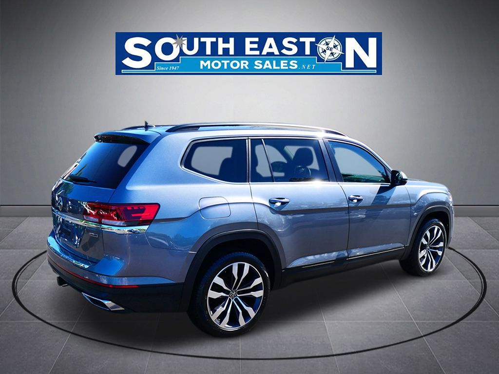 Photo 7 of this Volkswagen Atlas