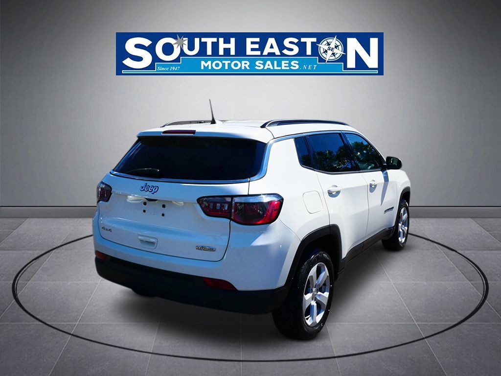 Photo 6 of this Jeep Compass