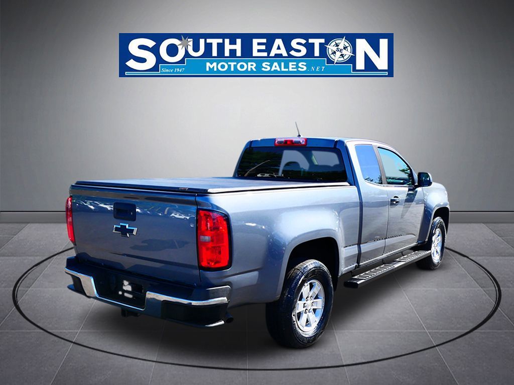 Photo 6 of this Chevrolet Colorado