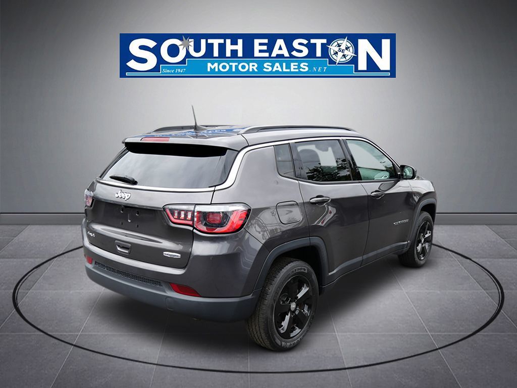 Photo 6 of this Jeep Compass
