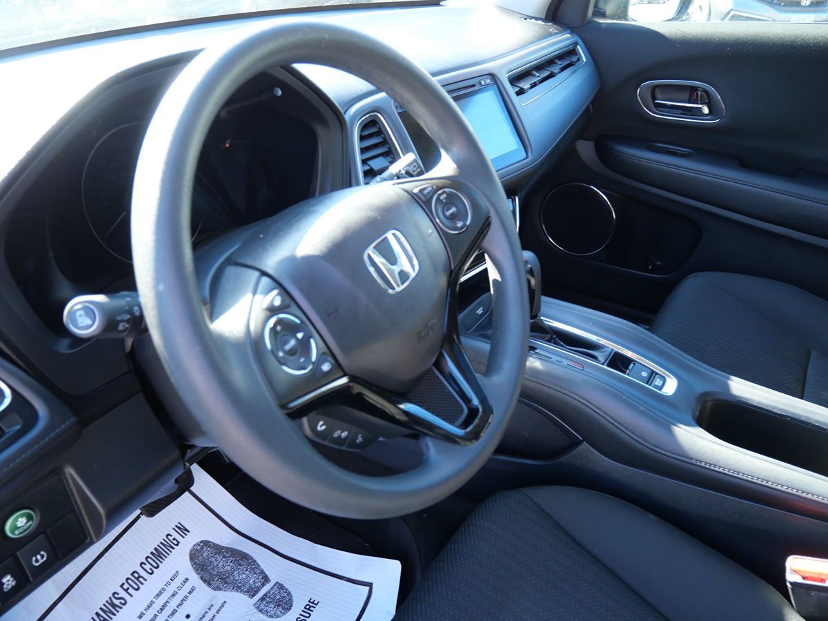 Photo 11 of this Honda HR-V