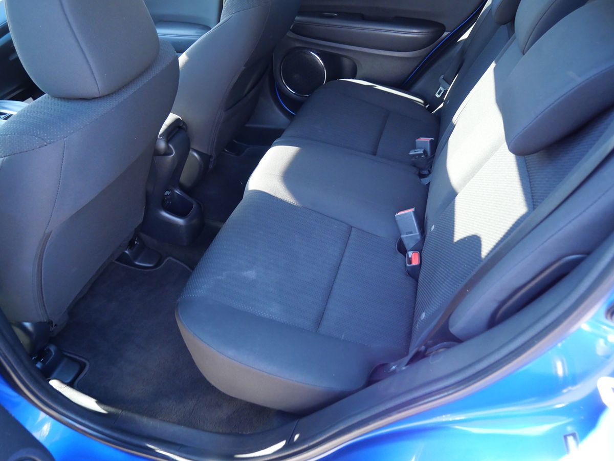 Photo 18 of this Honda HR-V