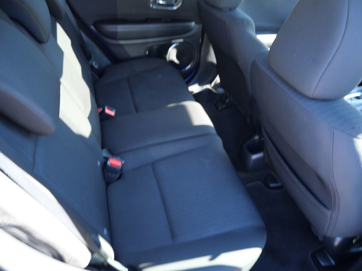 Photo 22 of this Honda HR-V