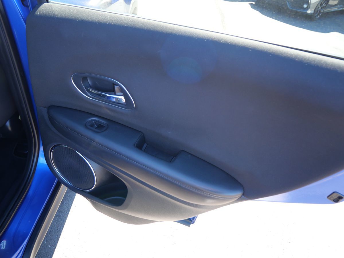 Photo 24 of this Honda HR-V