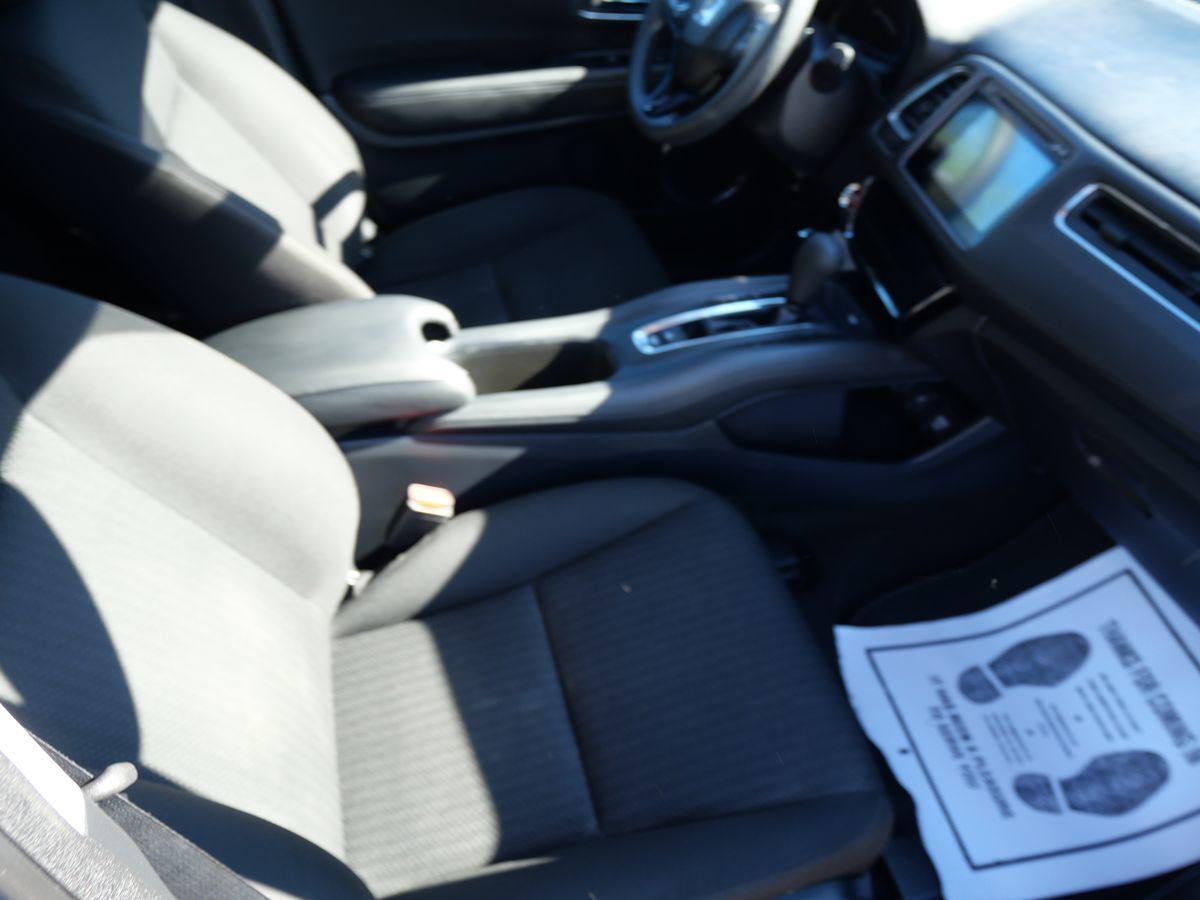 Photo 26 of this Honda HR-V