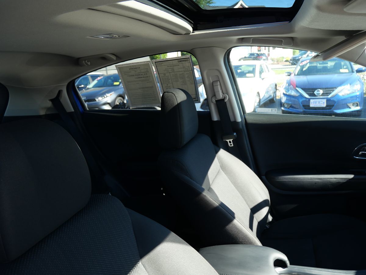 Photo 28 of this Honda HR-V