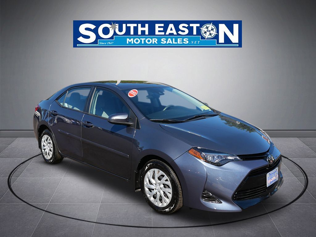 Photo 2 of this Toyota Corolla